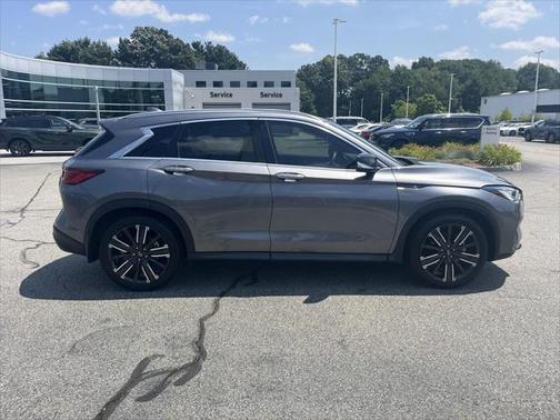 2022 INFINITI QX50 Luxe