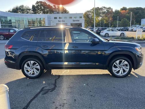 2022 Volkswagen Atlas 3.6L SE w/Technology