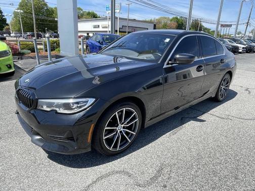 Black Sapphire Metallic 2019 BMW 330 i xDrive