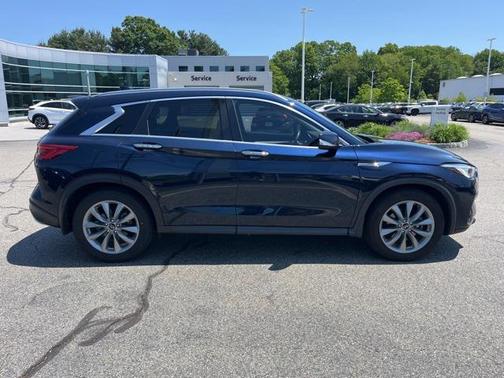 2021 INFINITI QX50 LUXE
