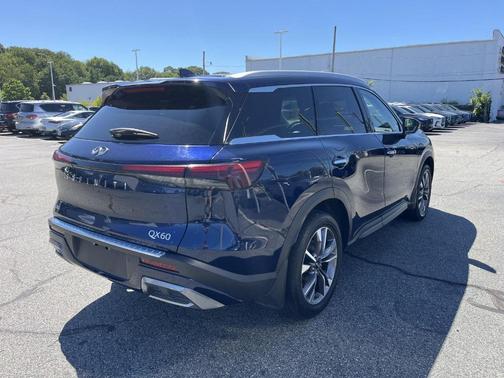 2022 INFINITI QX60 Luxe