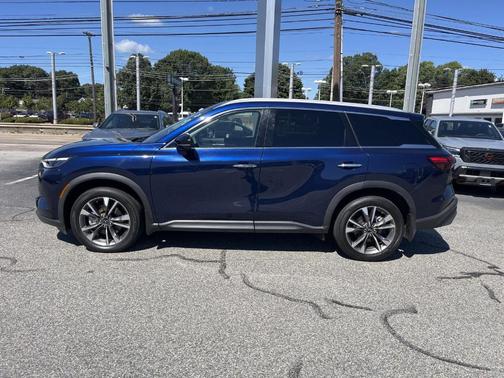 2022 INFINITI QX60 Luxe