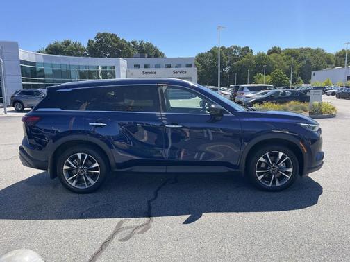 2022 INFINITI QX60 Luxe