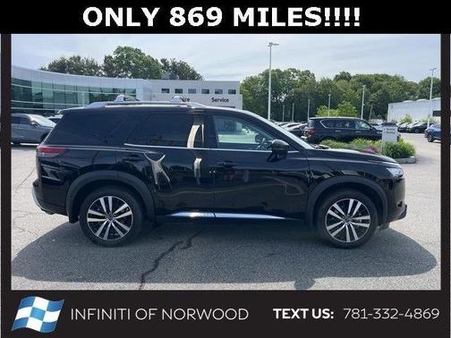 2024 Nissan Pathfinder Platinum