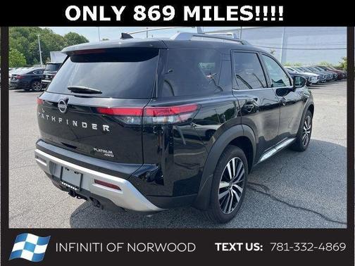 2024 Nissan Pathfinder Platinum
