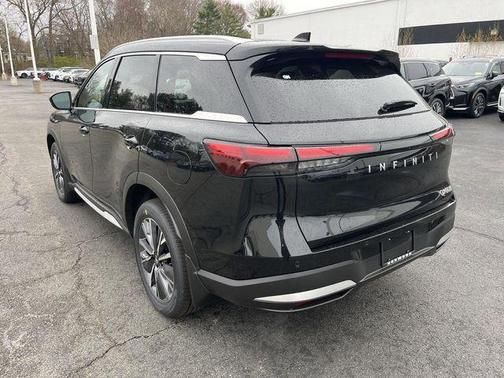 Diamond Black 2026 INFINITI QX60 Luxe