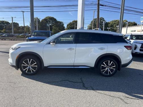 2022 INFINITI QX60 SENSORY