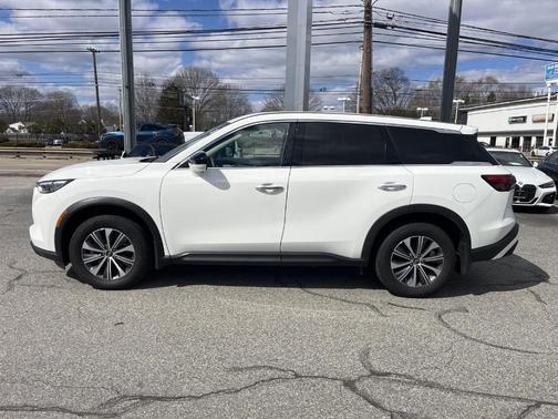 2025 INFINITI QX60 Pure