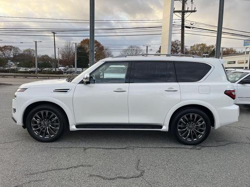 2024 Nissan Armada Platinum