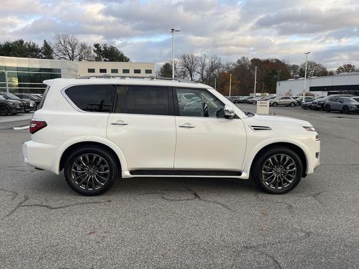 2024 Nissan Armada Platinum