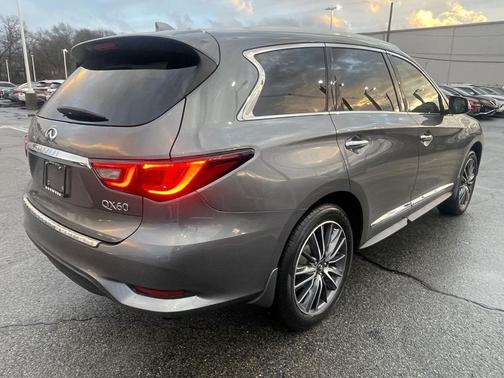 2020 INFINITI QX60 Luxe