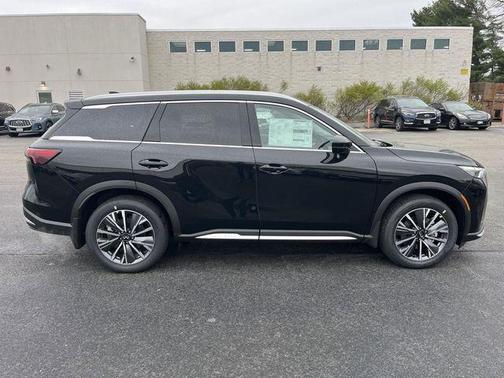 Diamond Black 2026 INFINITI QX60 Luxe