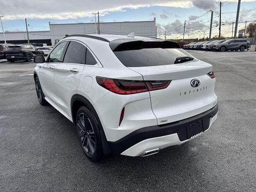 2025 INFINITI QX55 LUXE