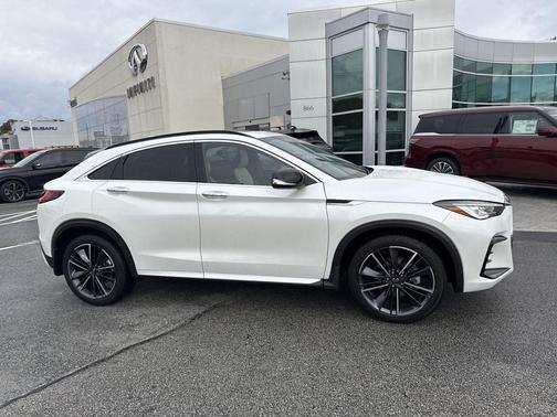 2025 INFINITI QX55 LUXE
