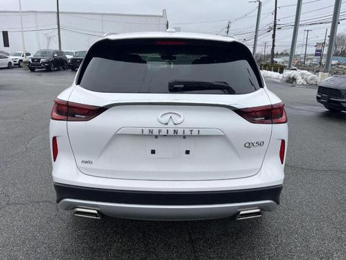 2023 INFINITI QX50 Luxe