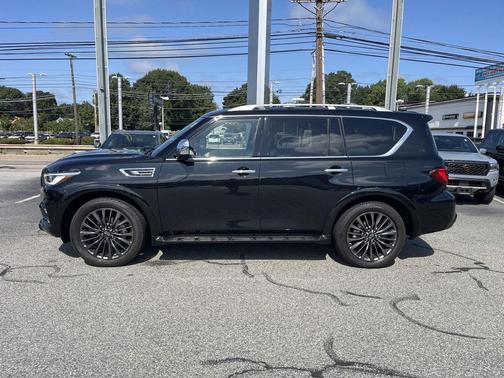 2022 INFINITI QX80 SENSORY