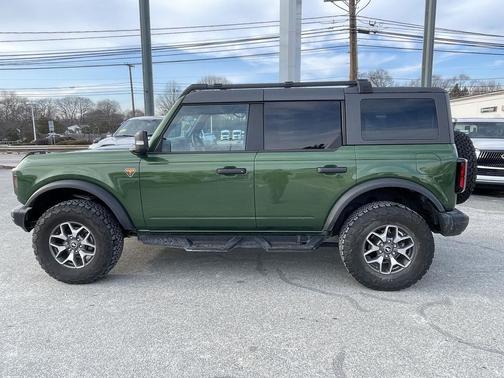 2023 Ford Bronco Badlands