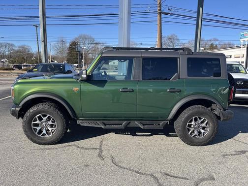 2023 Ford Bronco Badlands