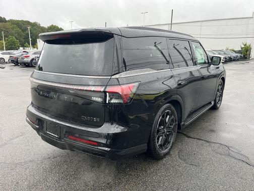 2026 INFINITI QX80 SPORT