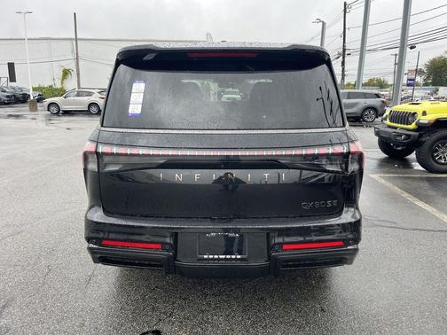 2026 INFINITI QX80 SPORT