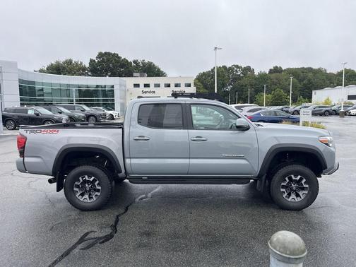 2018 Toyota Tacoma SR