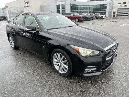 2015 INFINITI Q50 Premium