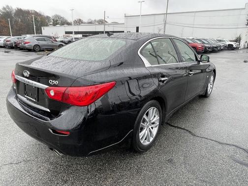 2015 INFINITI Q50 Premium