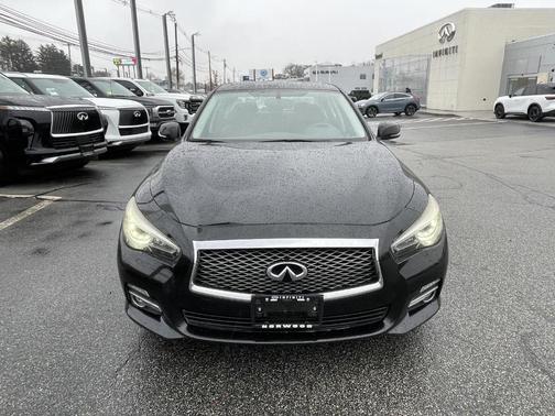 2015 INFINITI Q50 Premium