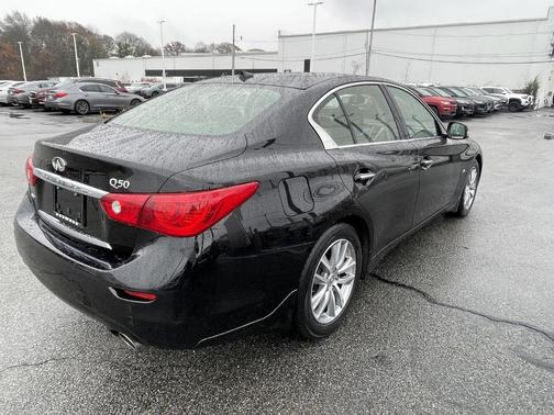 2015 INFINITI Q50 Premium