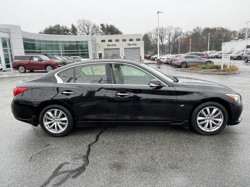 2015 INFINITI Q50 Premium