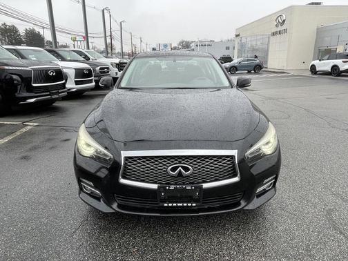 2015 INFINITI Q50 Premium
