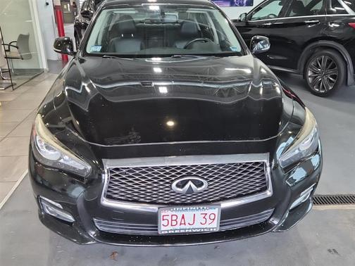 2015 INFINITI Q50 Premium