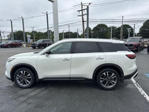 2025 INFINITI QX60 Luxe
