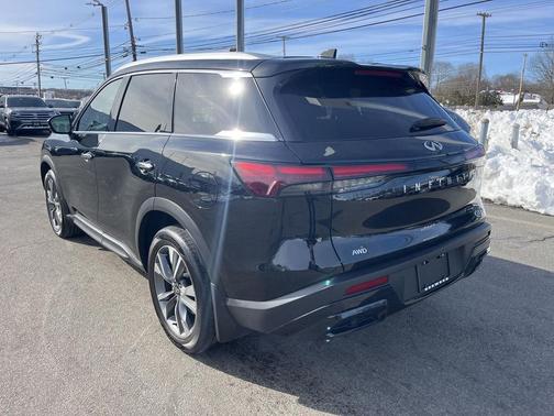 2025 INFINITI QX60 Luxe