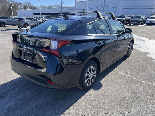 2022 Toyota Prius XLE