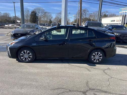 2022 Toyota Prius XLE