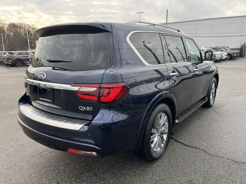 2024 INFINITI QX80 Luxe