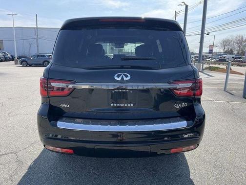 Diamond Black 2024 INFINITI QX80 SENSORY