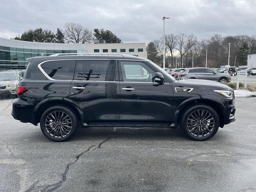 2024 INFINITI QX80 SENSORY