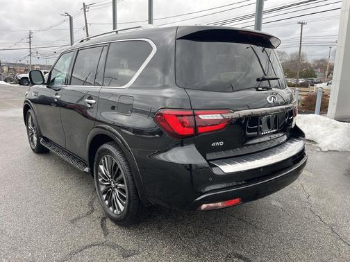 2024 INFINITI QX80 SENSORY