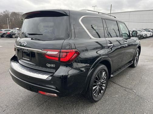 2024 INFINITI QX80 SENSORY