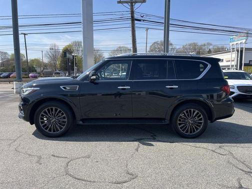 Diamond Black 2024 INFINITI QX80 SENSORY