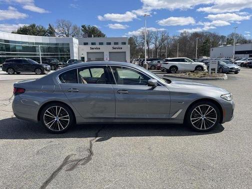 Skyscraper Gray Metallic 2023 BMW 530e 530e xDrive