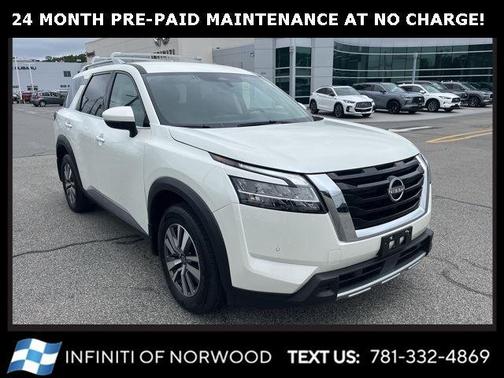 2024 Nissan Pathfinder SL
