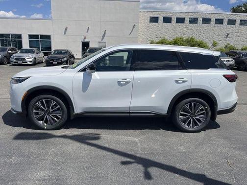 Radiant White 2027 INFINITI QX60 Luxe