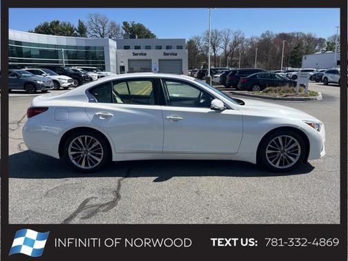 2022 INFINITI Q50 LUXE