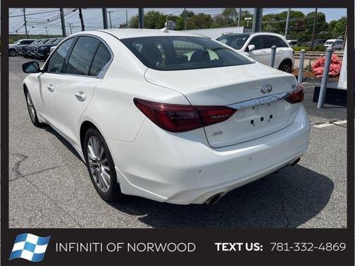 2023 INFINITI Q50 LUXE