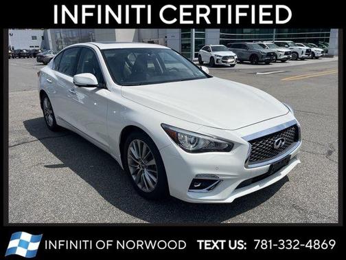 2023 INFINITI Q50 LUXE