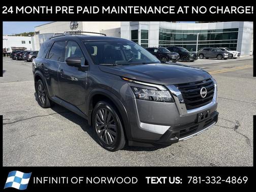 2024 Nissan Pathfinder SL