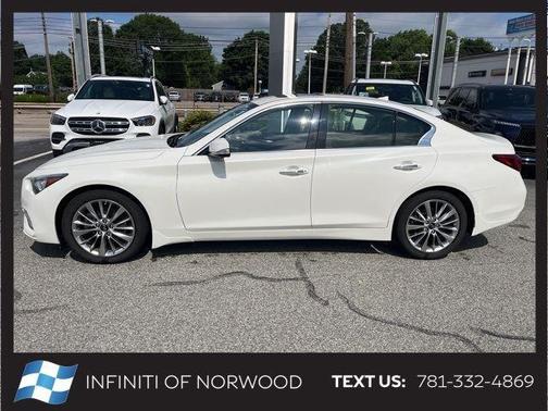 2022 INFINITI Q50 LUXE